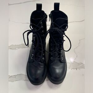 Steve Madden black boots